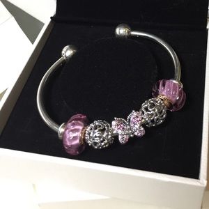 Meet your Posher, Simone